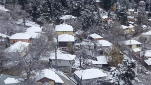 Maksutoluğu Yaylası Beyaza Büründü