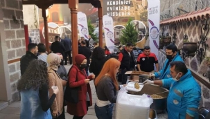 Kadirli Belediyesin'den Tirşik İkramı