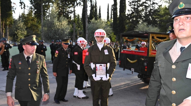 Şehidimiz Ömer Cinkara Dualarla Son Yolculuğuna Uğurlandı